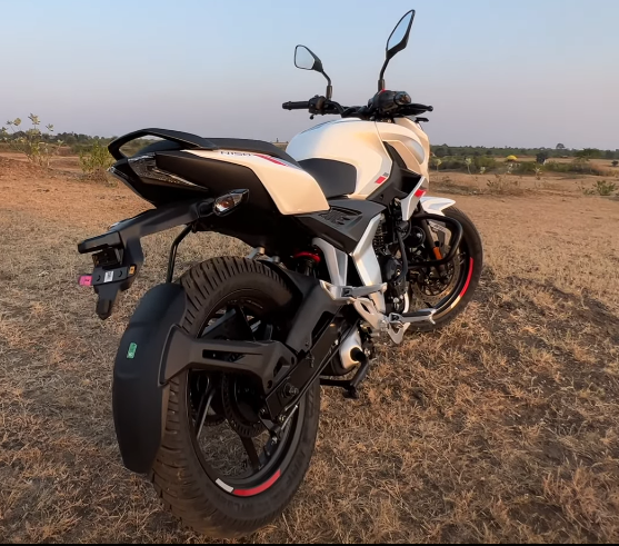 Bajaj Pulsar N150 On Road Price